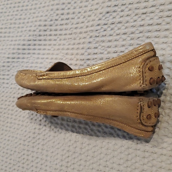 Tory Burch Arianna Driving Loafer Moccasins Flat Shoes Metallic GOLD Sz… - Picture 3 of 14